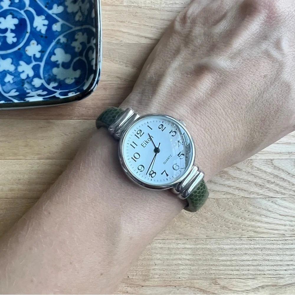Eikon ladies green hinged cuff watch NEW BATTERY